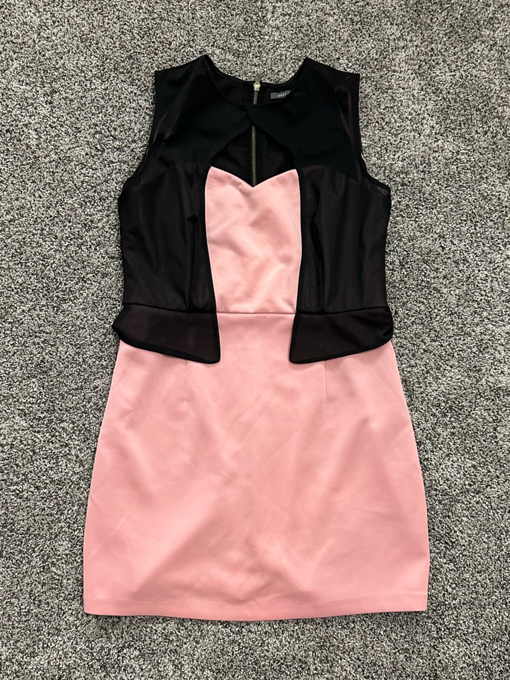 Suzy Shier Black and Pink Cutout Mini Dress (XL)